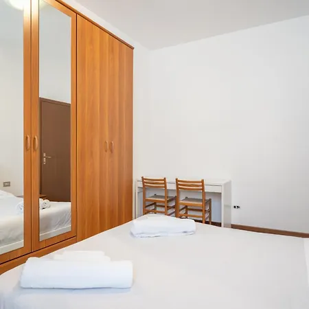 Apartment Large Family In A Fresh Area Of